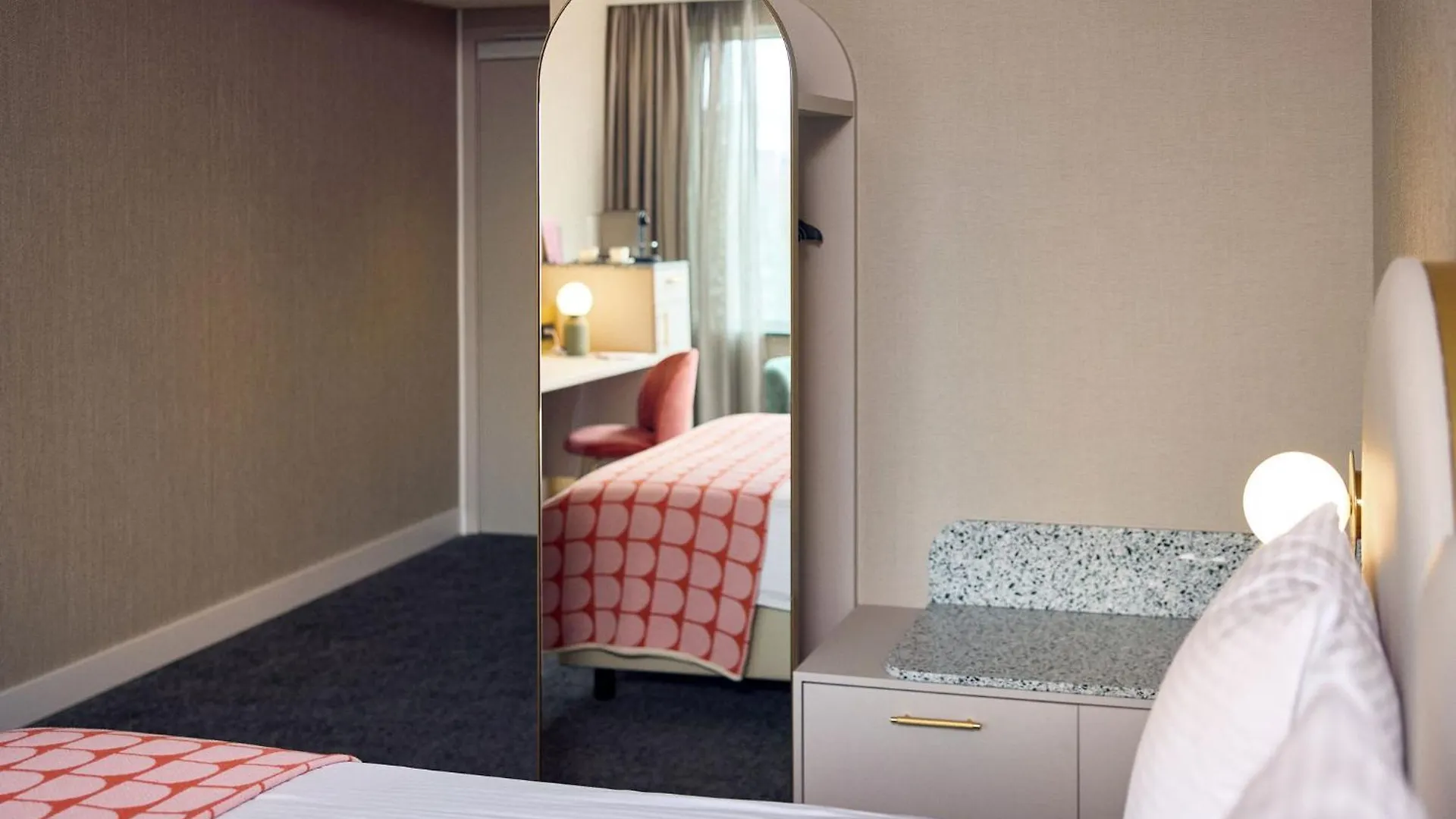 Van Der Valk Hotel Park Lane Antwerpen 4*, Antwerp