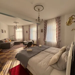 Séjour chez l'habitant Dokstudio50